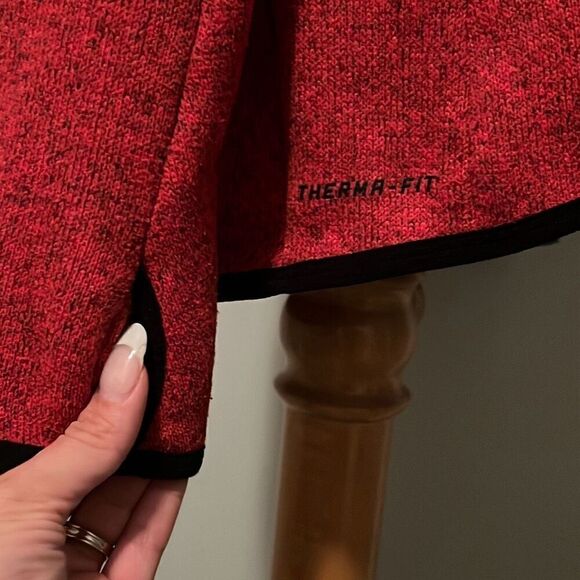 Nike Women's Heather Red Hypernatural Therma Fit Pullover Hoodie - Picture 8 of 9